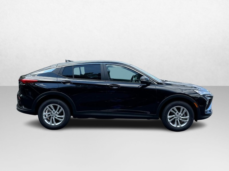 Buick Envista Vehicle Image 02