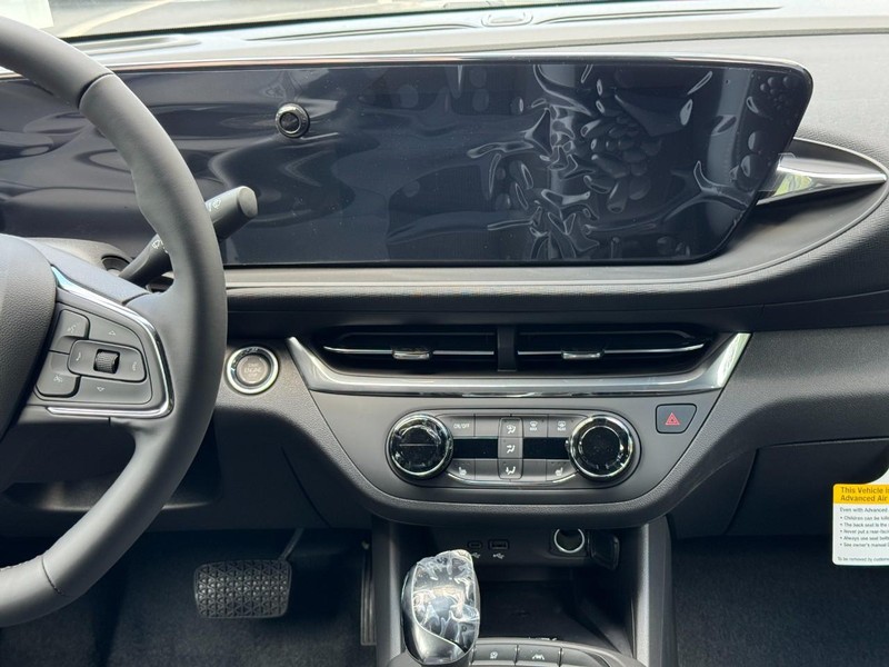 Buick Envista Vehicle Image 08