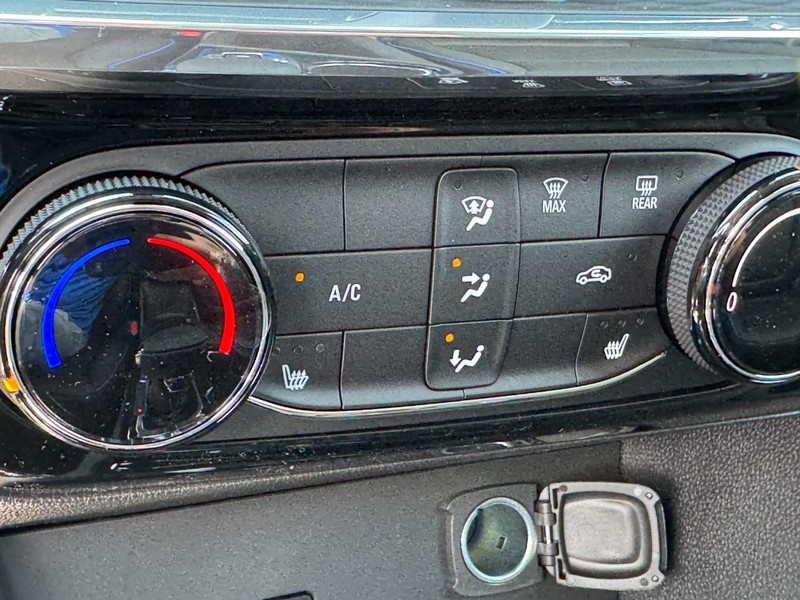 Buick Encore GX Vehicle Image 14