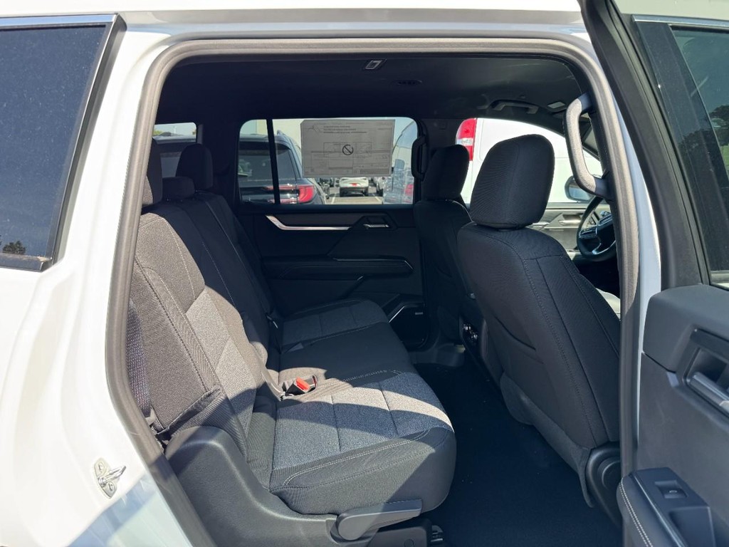 GMC Acadia Vehicle Image 05