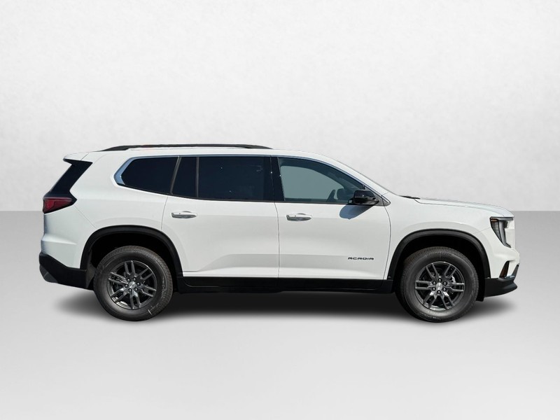 GMC Acadia Vehicle Image 02