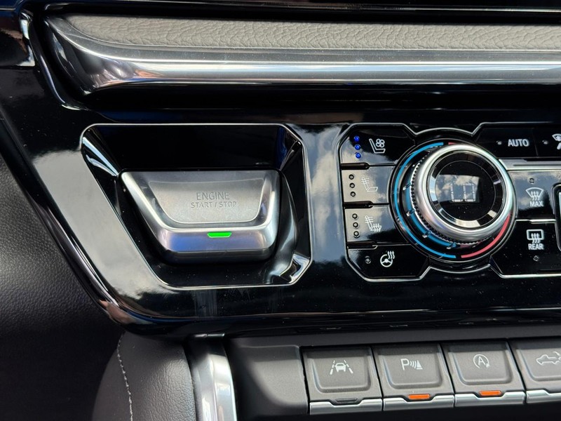 GMC Sierra 1500 Vehicle Image 14