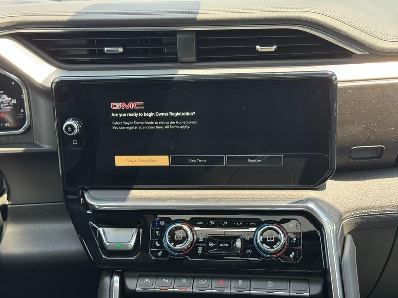 GMC Sierra 1500 Vehicle Image 08