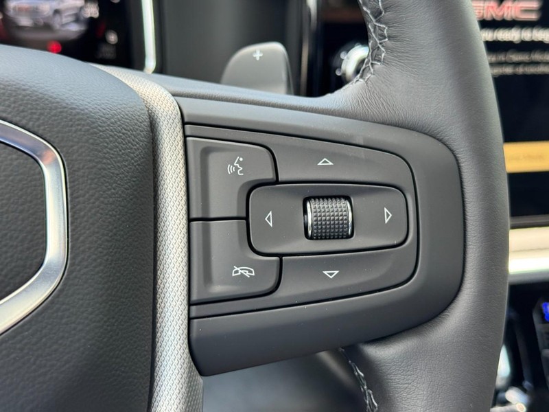 GMC Sierra 1500 Vehicle Image 13
