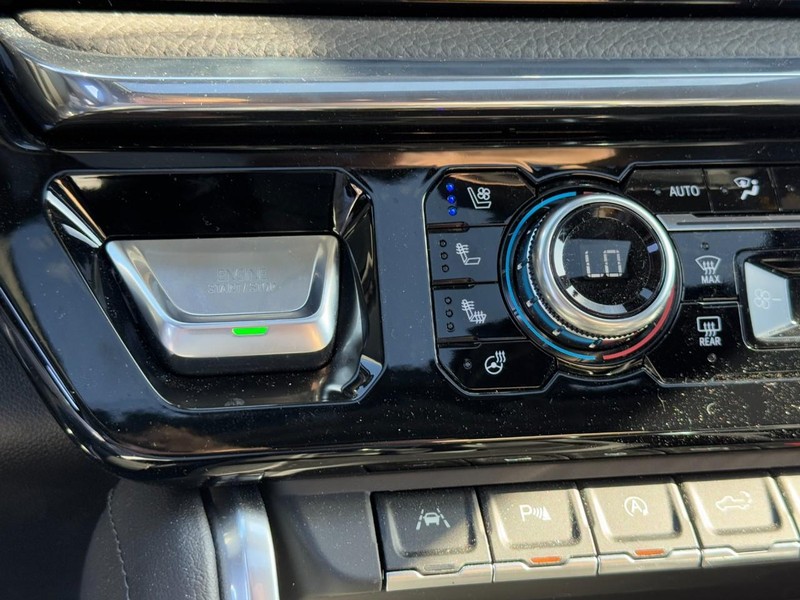 GMC Sierra 1500 Vehicle Image 16