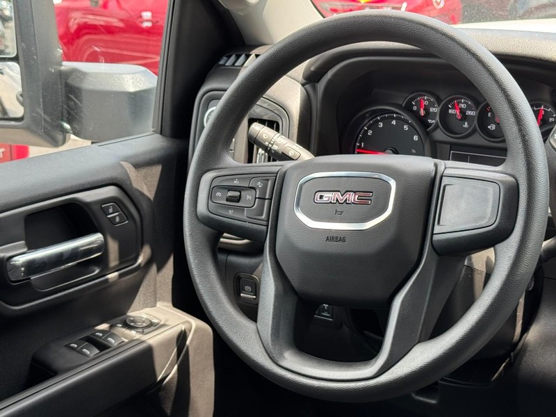 GMC Sierra 3500HD Vehicle Image 07