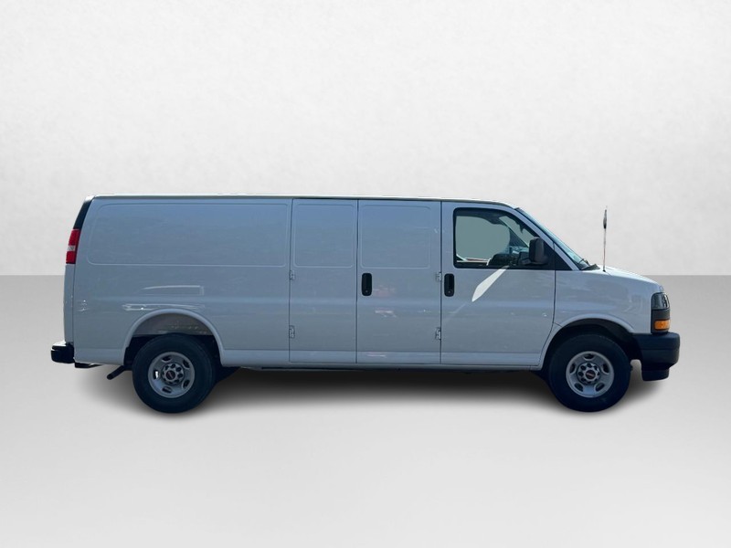 GMC Savana Cargo Van Vehicle Image 02