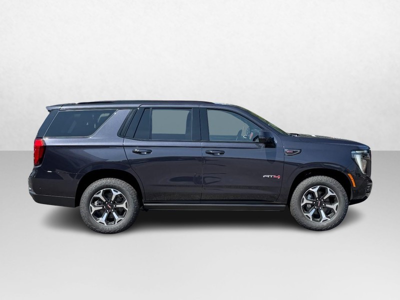 GMC Yukon Vehicle Image 02
