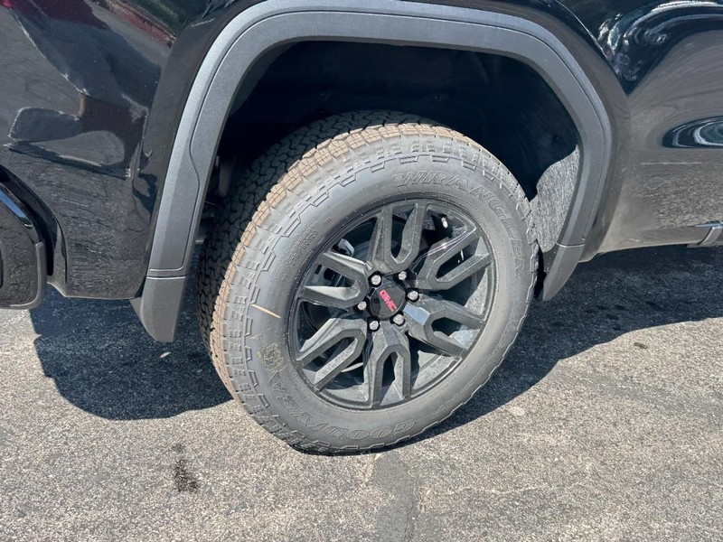 GMC Sierra 1500 Vehicle Image 04
