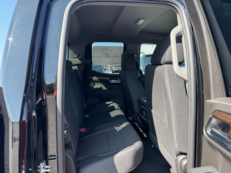 GMC Sierra 1500 Vehicle Image 05