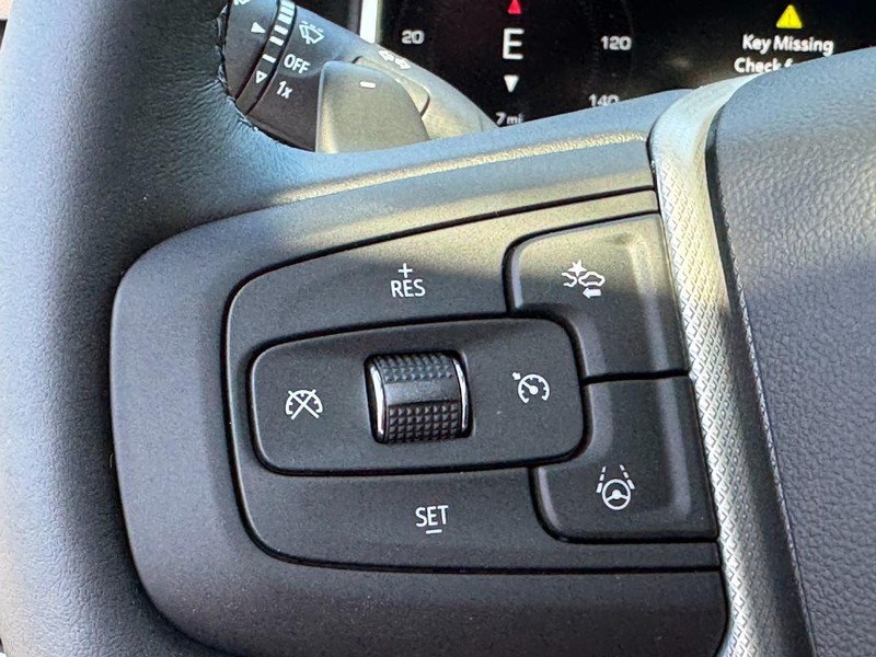 GMC Sierra 1500 Vehicle Image 11