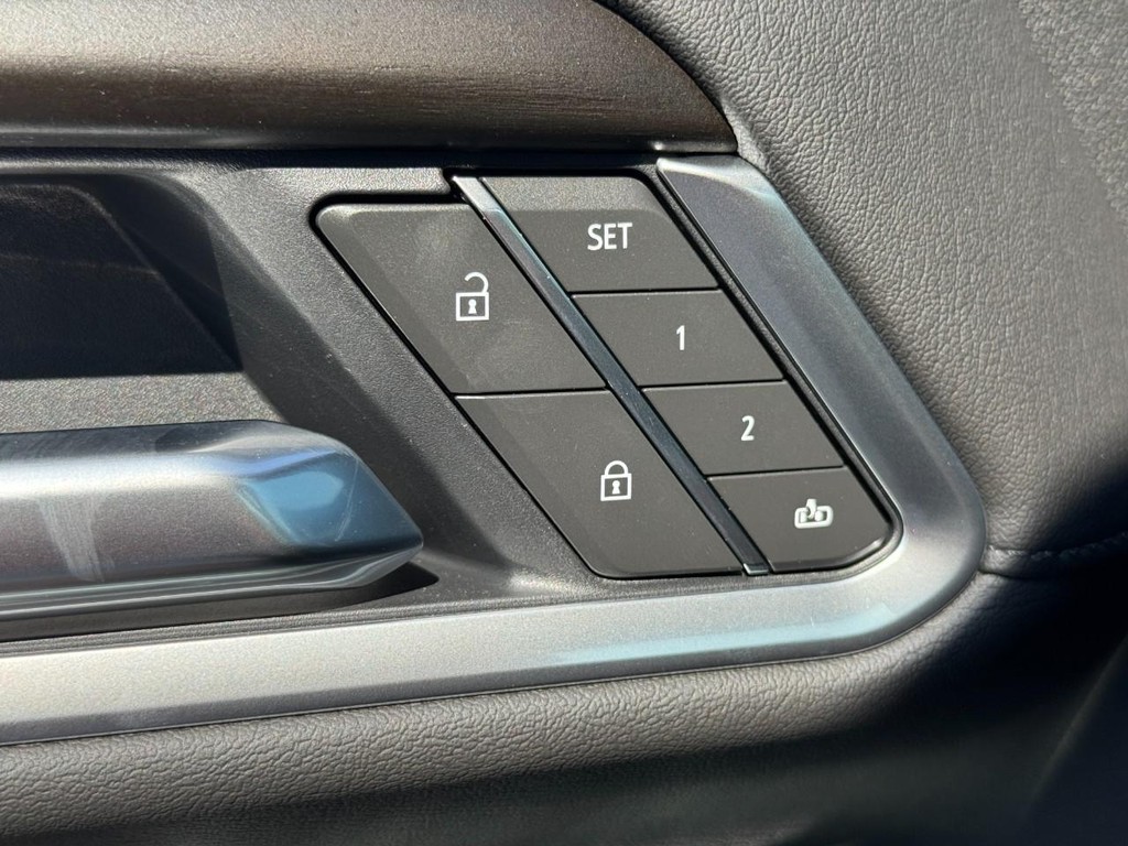 GMC Sierra 1500 Vehicle Image 10