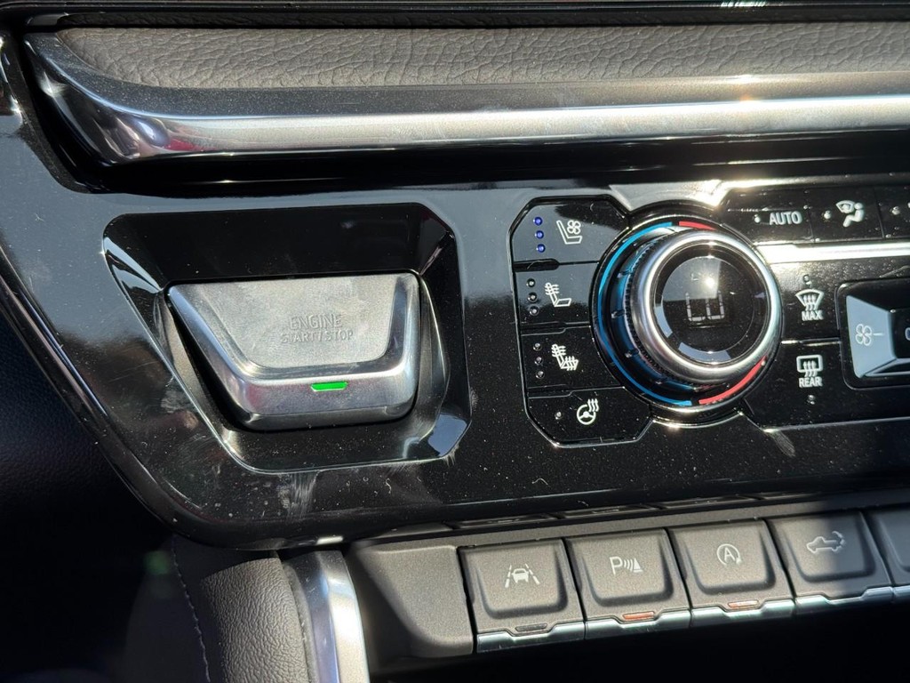 GMC Sierra 1500 Vehicle Image 15