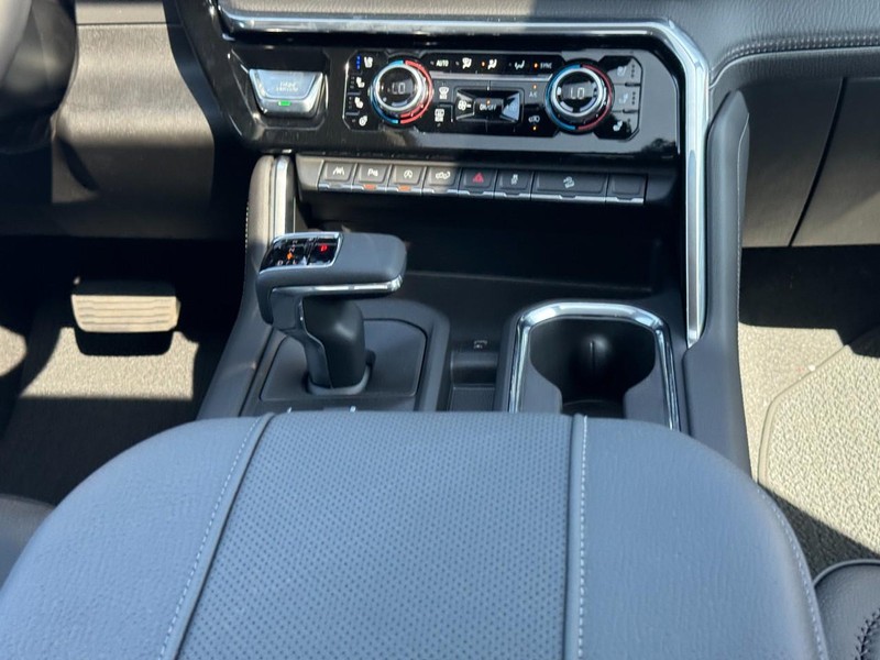 GMC Sierra 1500 Vehicle Image 09