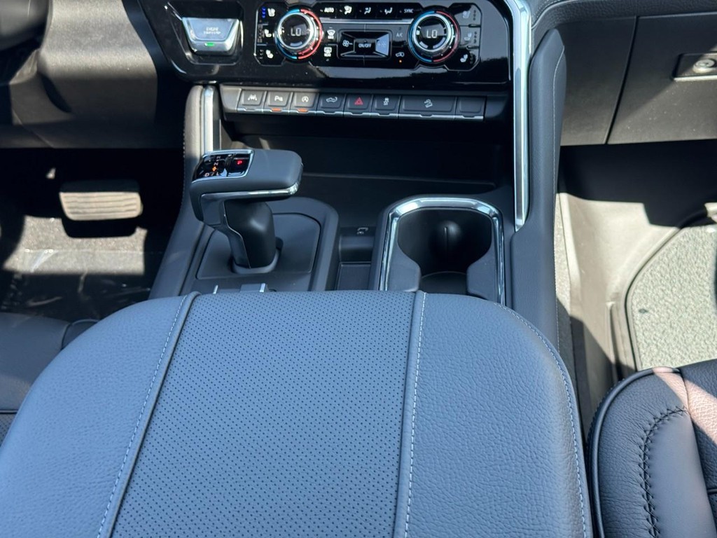 GMC Sierra 1500 Vehicle Image 09