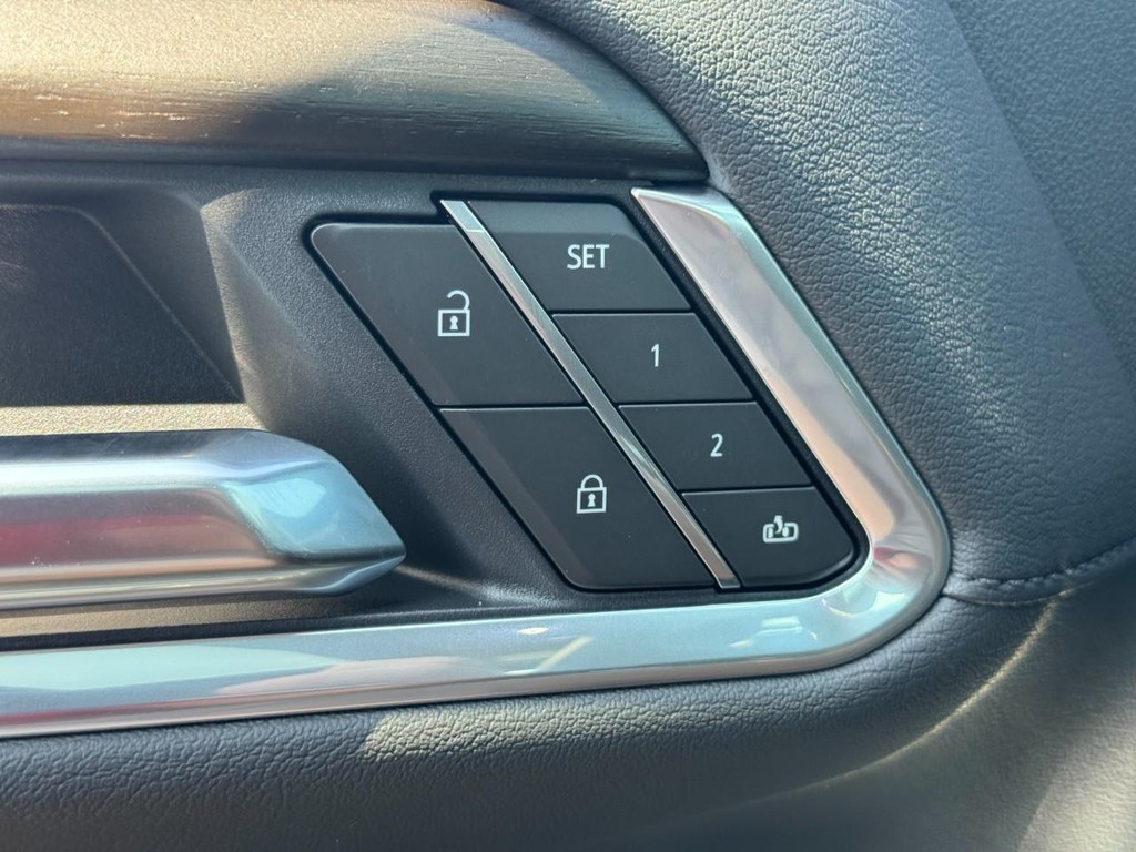 GMC Sierra 1500 Vehicle Image 10