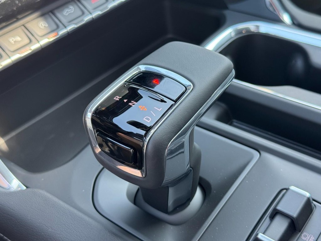 GMC Sierra 1500 Vehicle Image 14