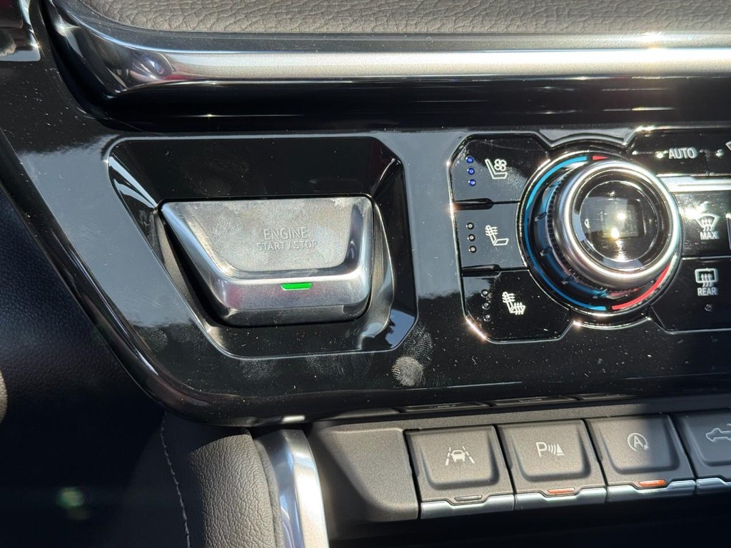 GMC Sierra 1500 Vehicle Image 15