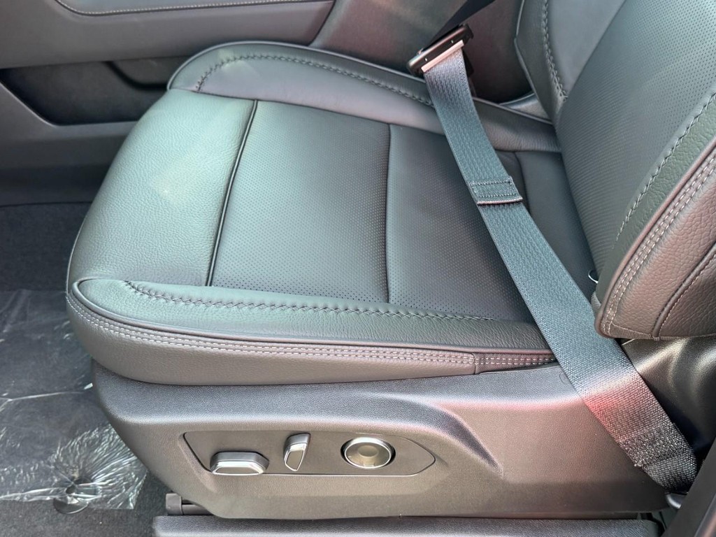 GMC Sierra 1500 Vehicle Image 17