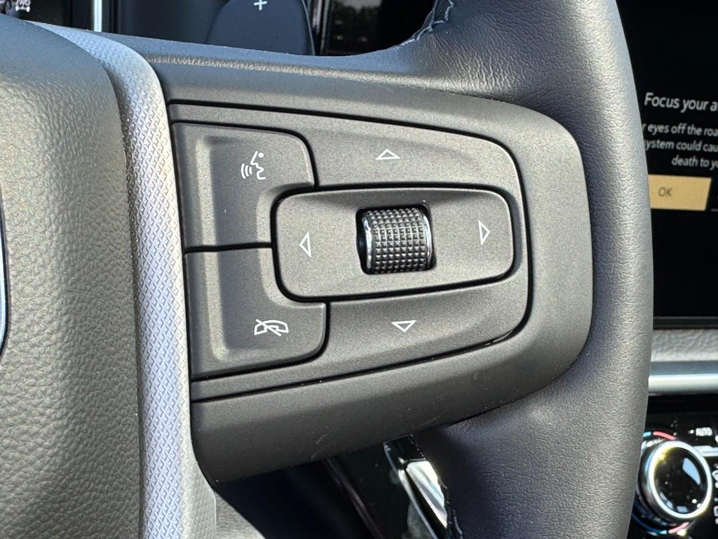 GMC Sierra 1500 Vehicle Image 12