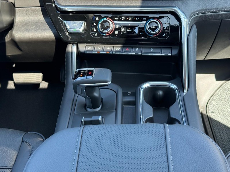 GMC Sierra 1500 Vehicle Image 10