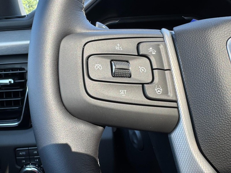 GMC Sierra 1500 Vehicle Image 13