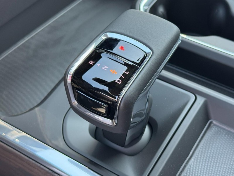 GMC Sierra 1500 Vehicle Image 13