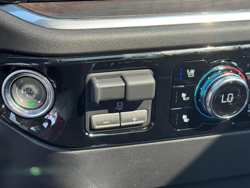 GMC Sierra 1500 Vehicle Image 14