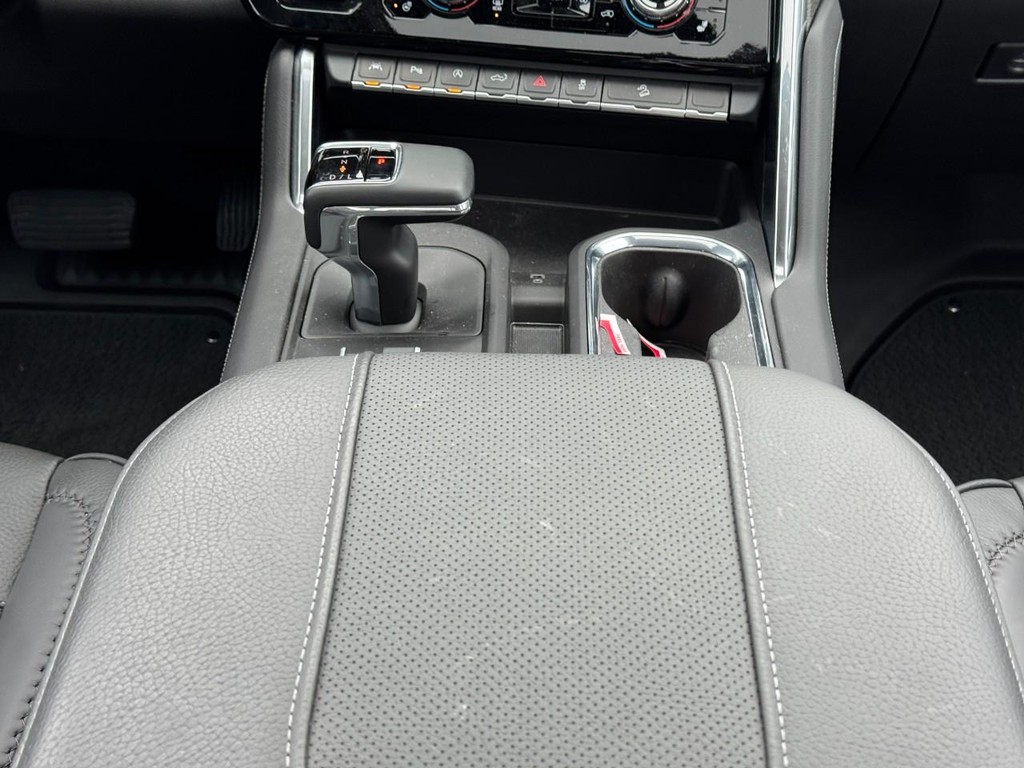 GMC Sierra 1500 Vehicle Image 09