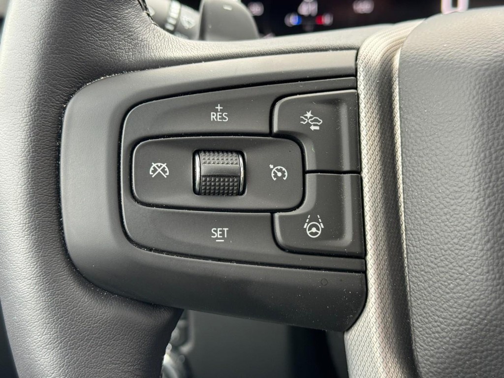 GMC Sierra 1500 Vehicle Image 11