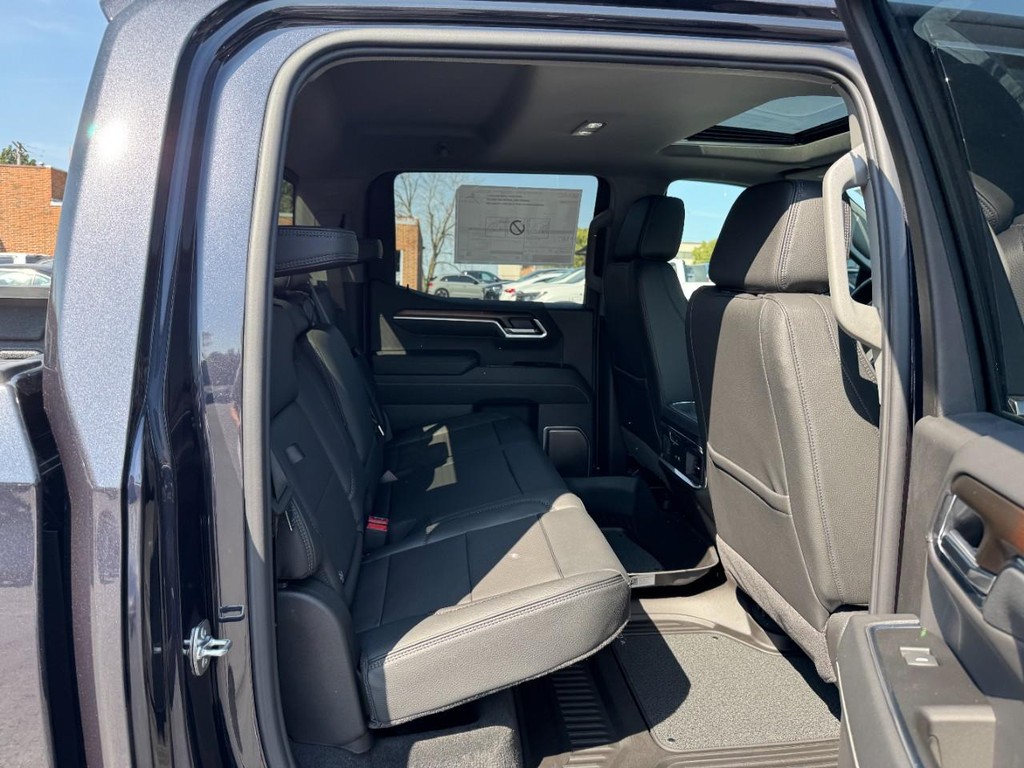 GMC Sierra 1500 Vehicle Image 05