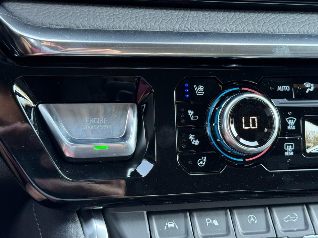 GMC Sierra 1500 Vehicle Image 14