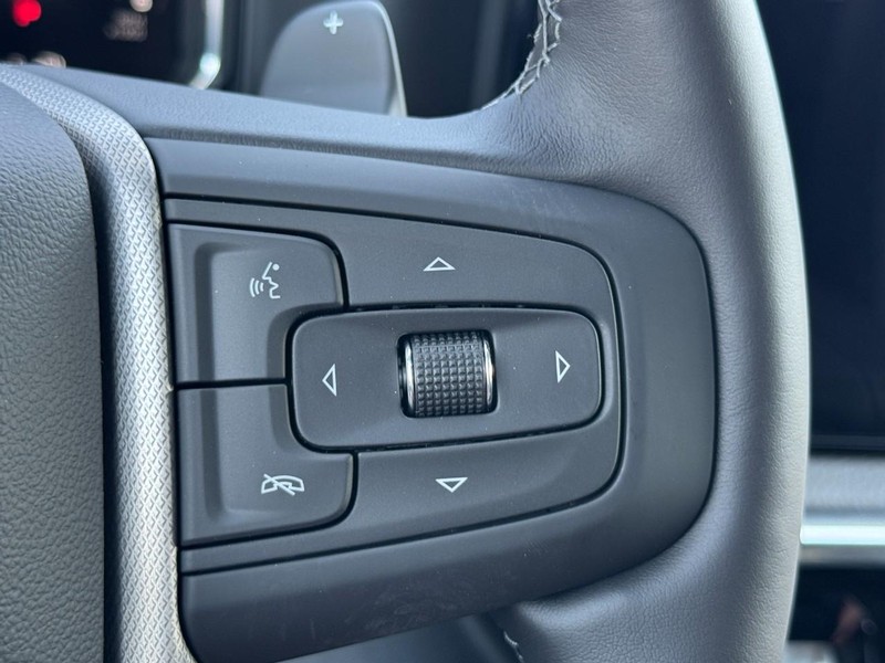 GMC Sierra 1500 Vehicle Image 12