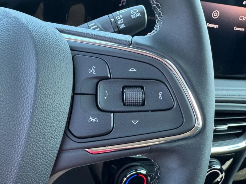 Buick Encore GX Vehicle Image 11