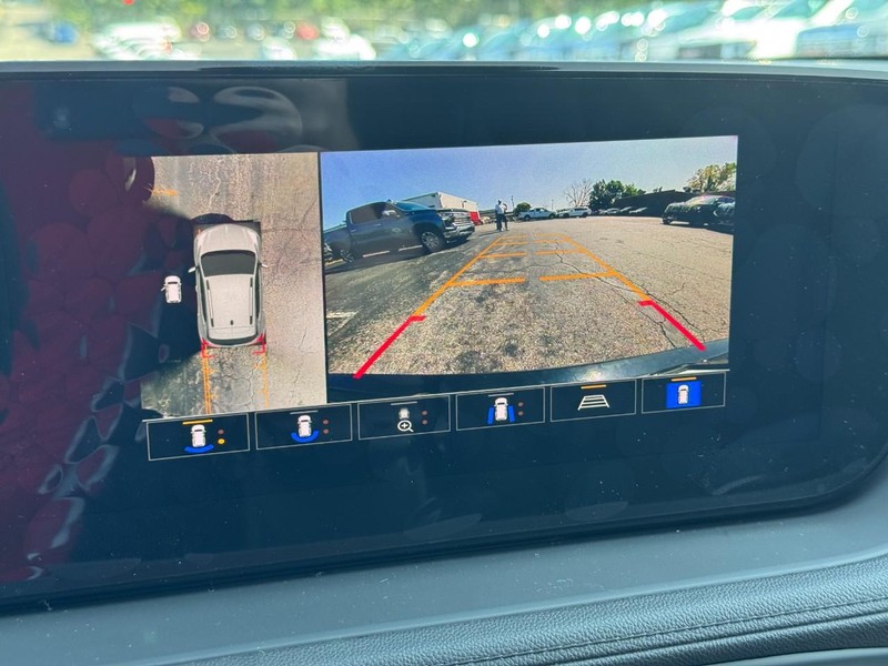 Buick Encore GX Vehicle Image 14