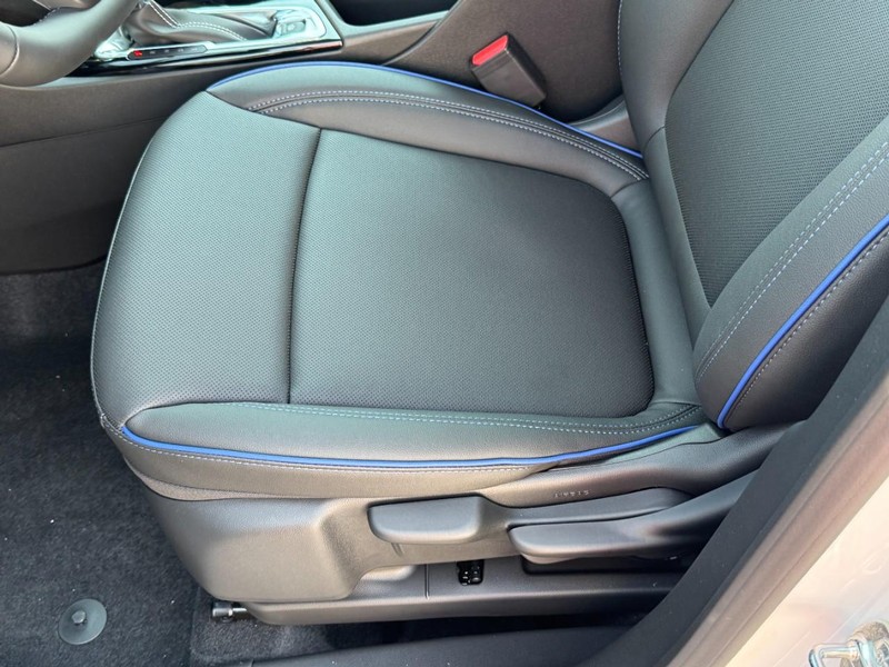 Buick Encore GX Vehicle Image 15