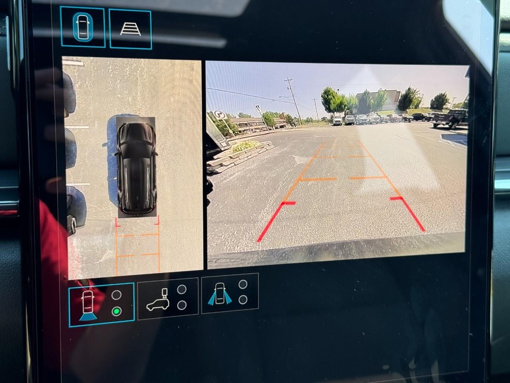 GMC Terrain Vehicle Image 16