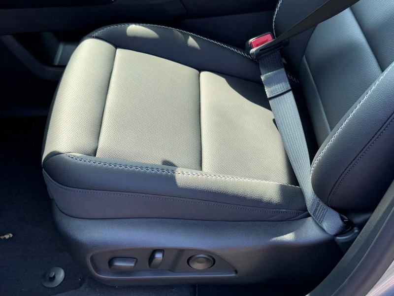 GMC Terrain Vehicle Image 17