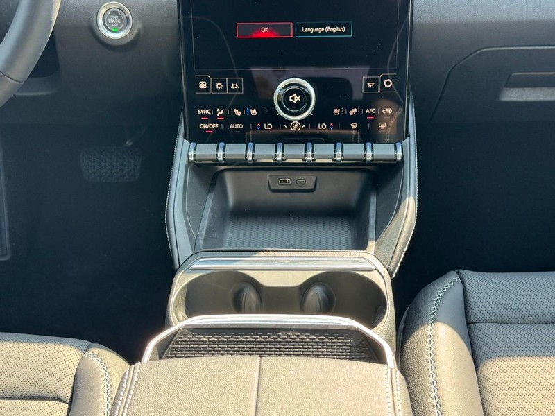 GMC Terrain Vehicle Image 09