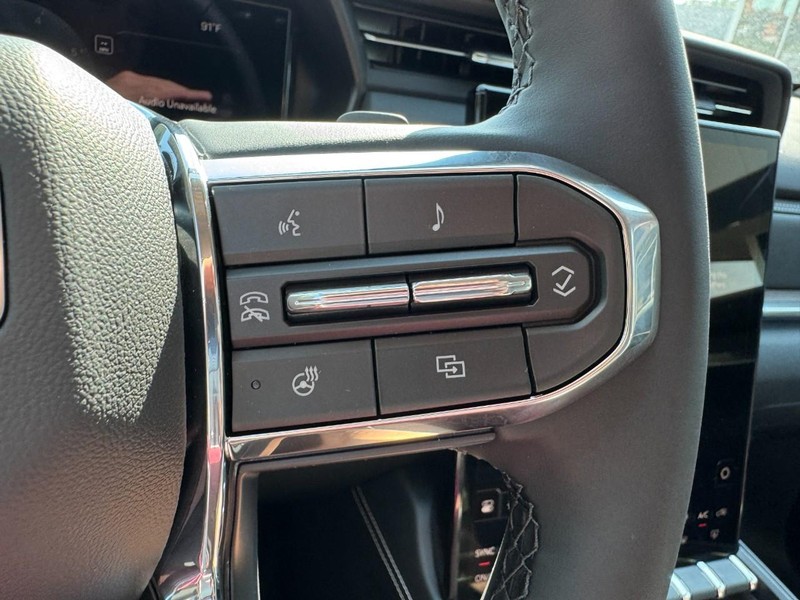 GMC Terrain Vehicle Image 12
