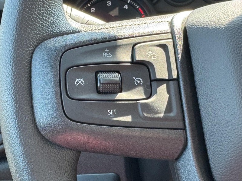 GMC Sierra 2500HD Vehicle Image 10