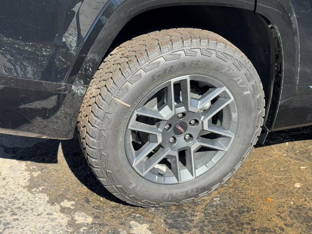 GMC Terrain Vehicle Image 04