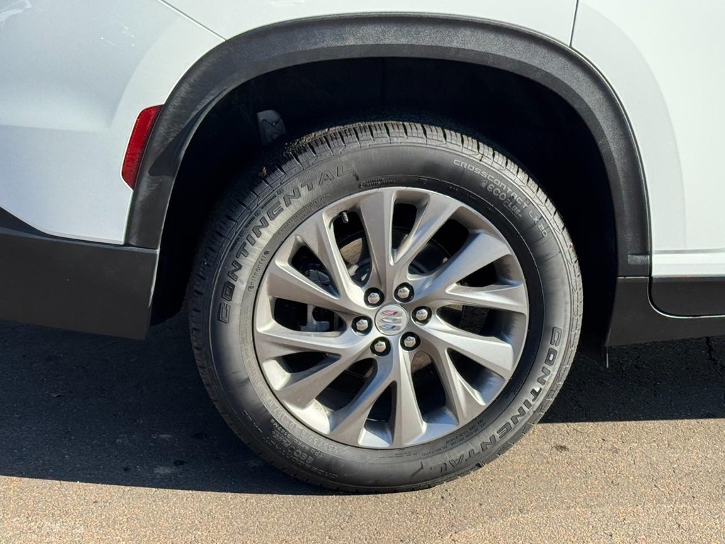 Buick Enclave Vehicle Image 04