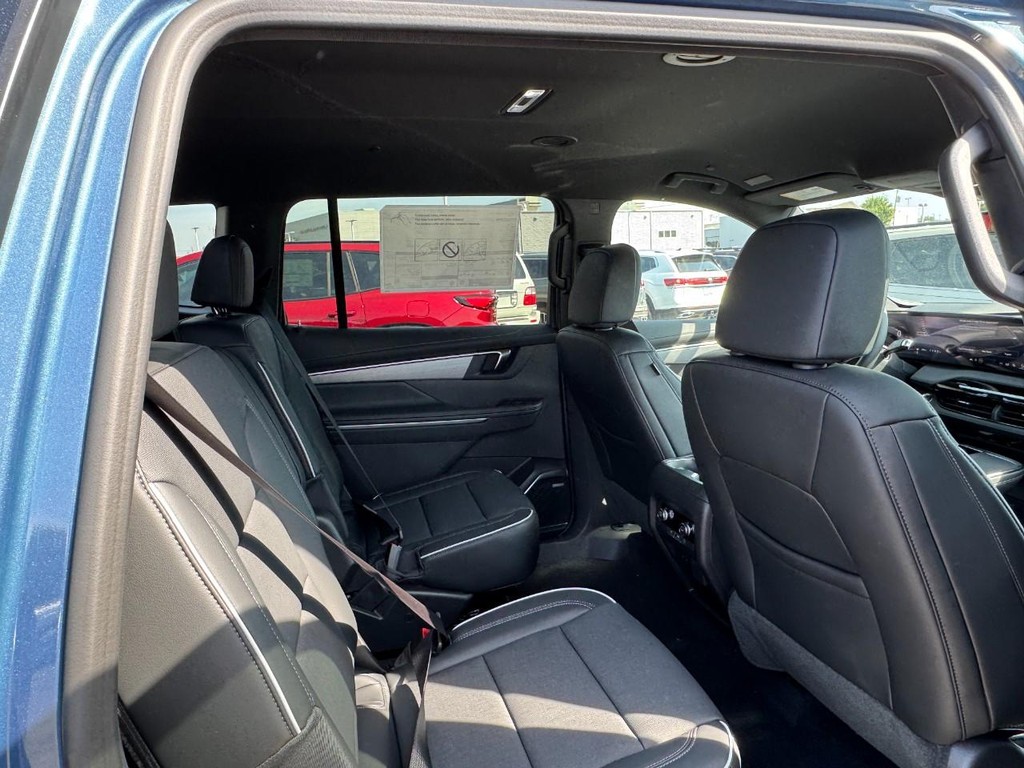 Buick Enclave Vehicle Image 05