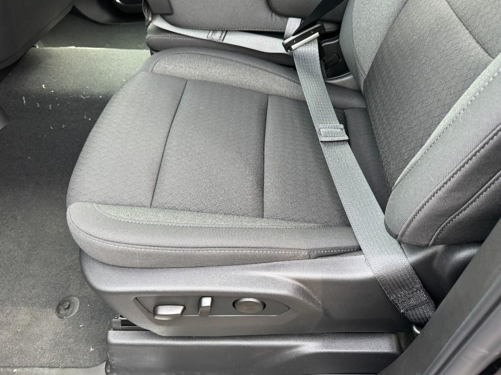 GMC Sierra 1500 Vehicle Image 16