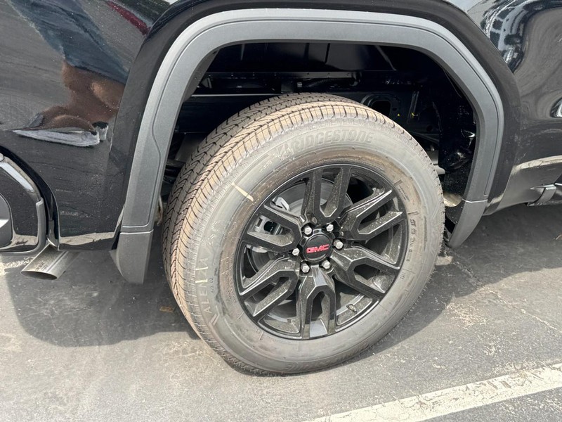 GMC Sierra 1500 Vehicle Image 04