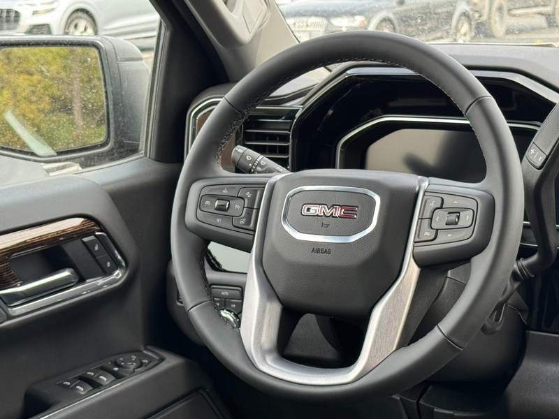 GMC Sierra 1500 Vehicle Image 07
