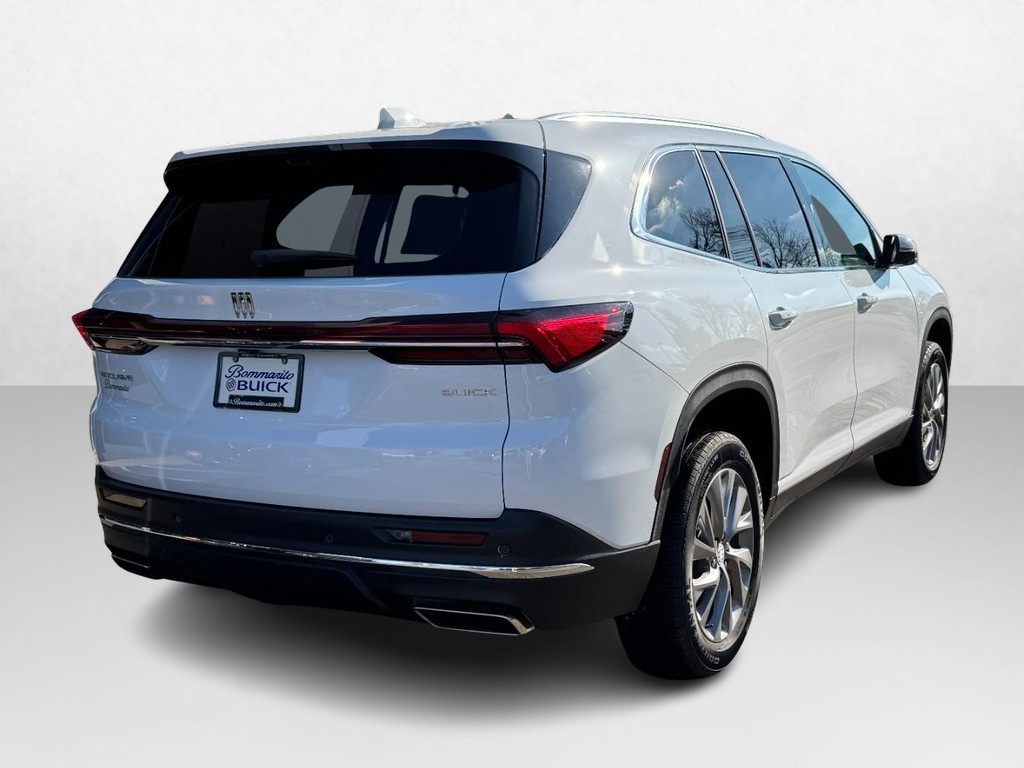 Buick Enclave Vehicle Image 03