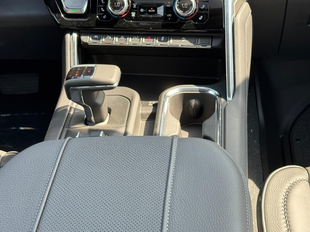 GMC Sierra 1500 Vehicle Image 09