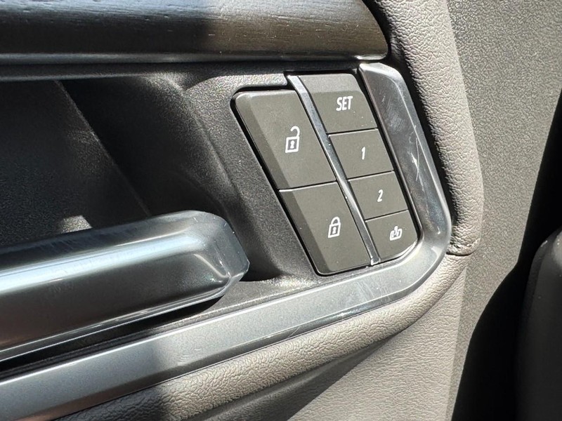 GMC Sierra 1500 Vehicle Image 10